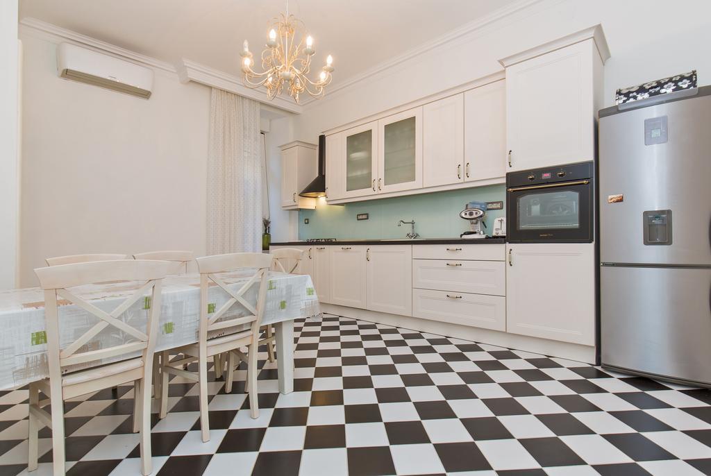 Luxury Seafront Apartment Banje Дубровник Экстерьер фото