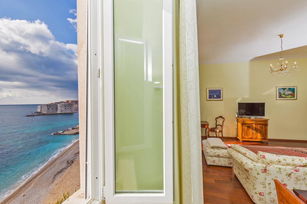 Luxury Seafront Apartment Banje Дубровник Экстерьер фото