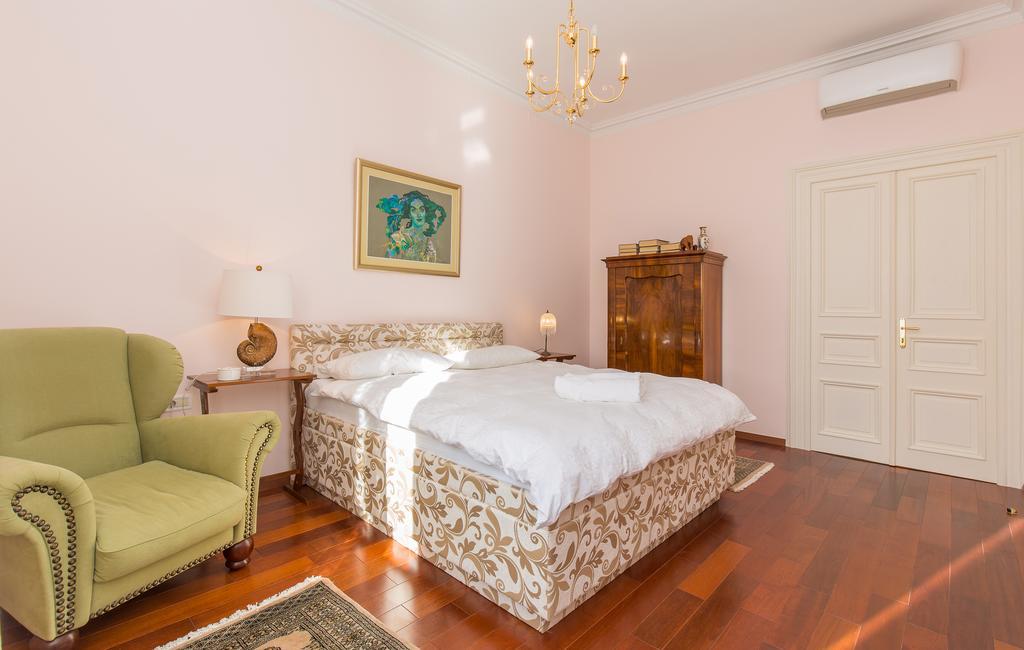 Luxury Seafront Apartment Banje Дубровник Экстерьер фото